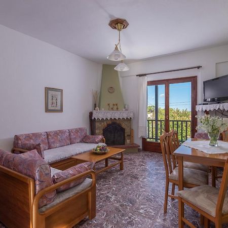 Antigoni'S Apartment Vourvourou Buitenkant foto