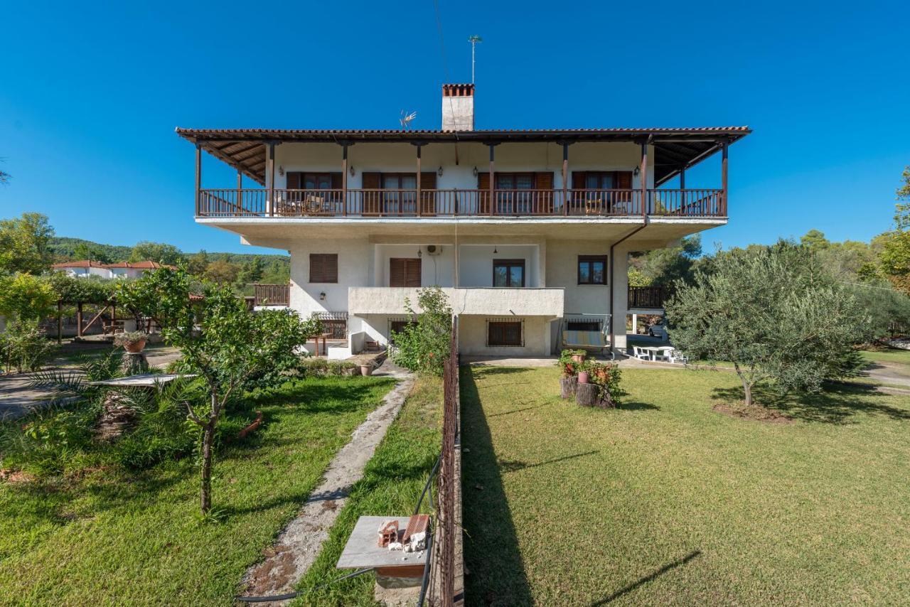 Antigoni'S Apartment Vourvourou Buitenkant foto